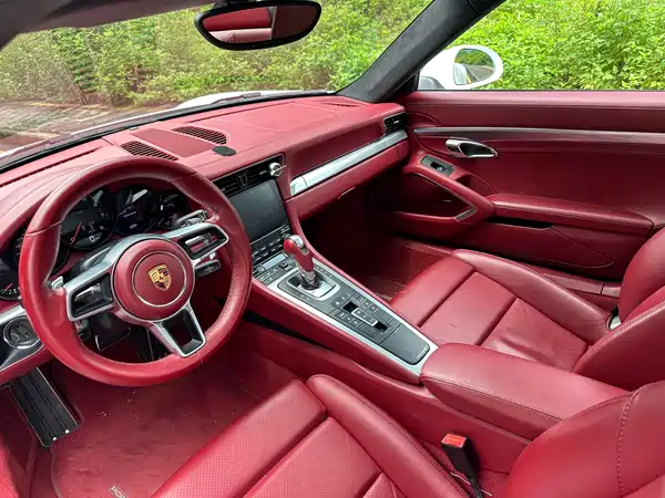Porsche 911 2016