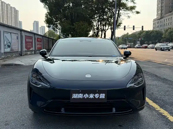 Xiaomi SU7 2025