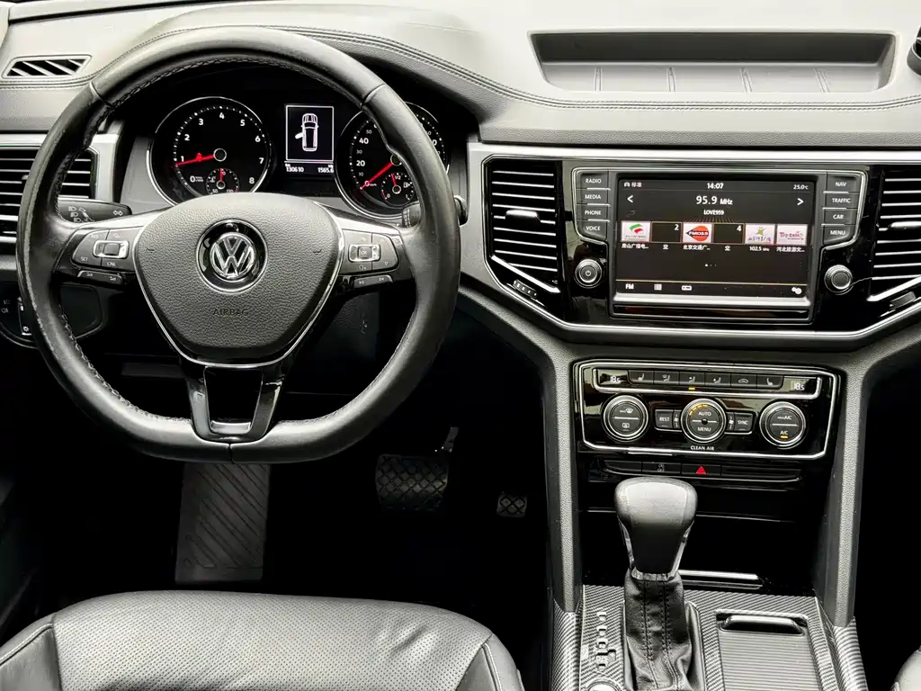 Volkswagen Teramont 2018 — фото 13