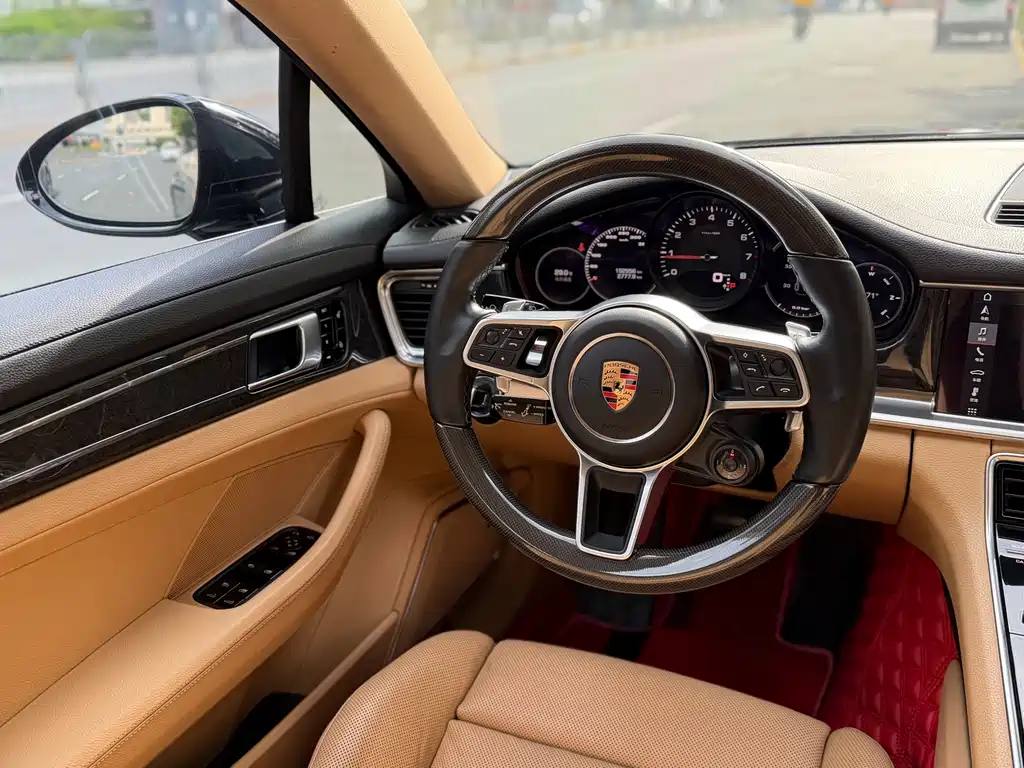 Porsche Panamera 2018 — фото 8