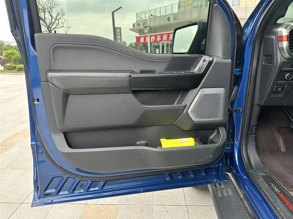 Ford F-150 Raptor 2022 — фото 18