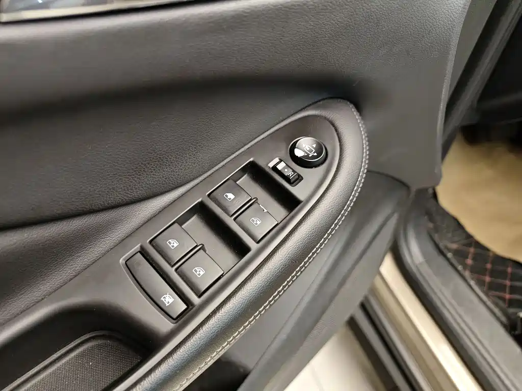 Buick Envision Plus 2018 — фото 9