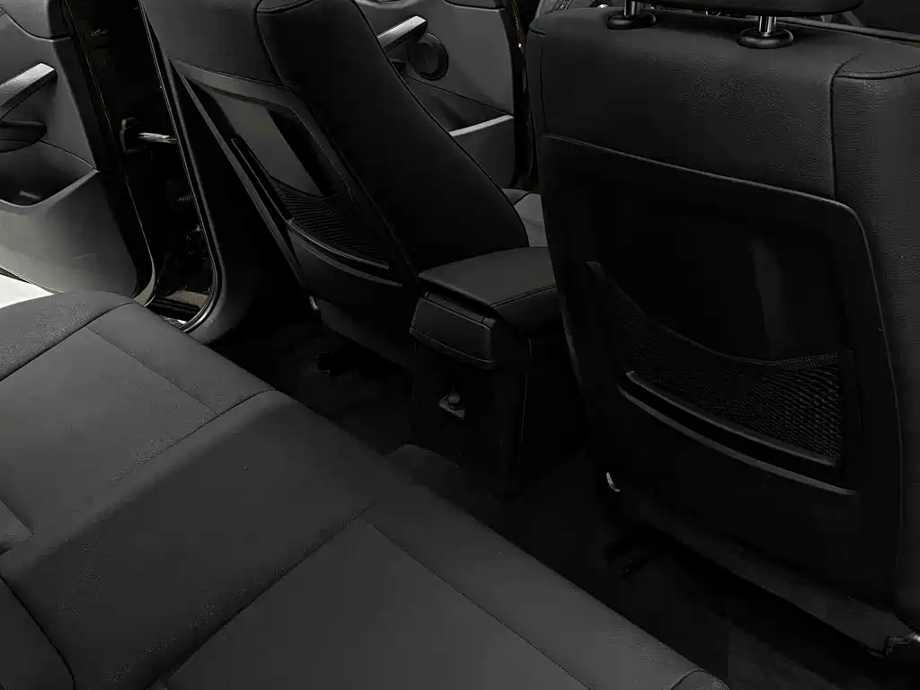 BMW X1 2012 — фото 10