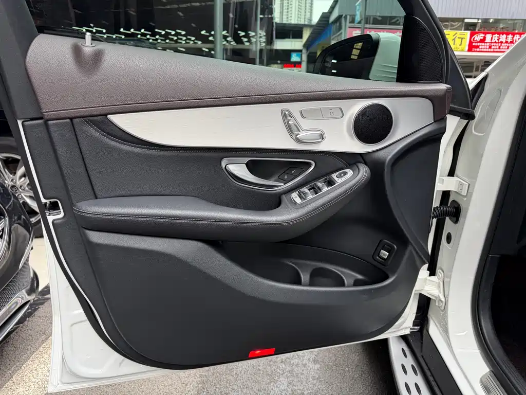Mercedes-Benz GLC 2020 — фото 14