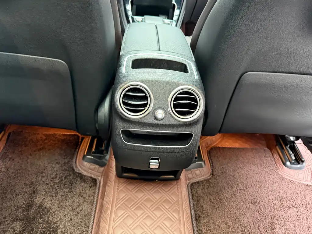 Mercedes-Benz GLC 2020 — фото 17