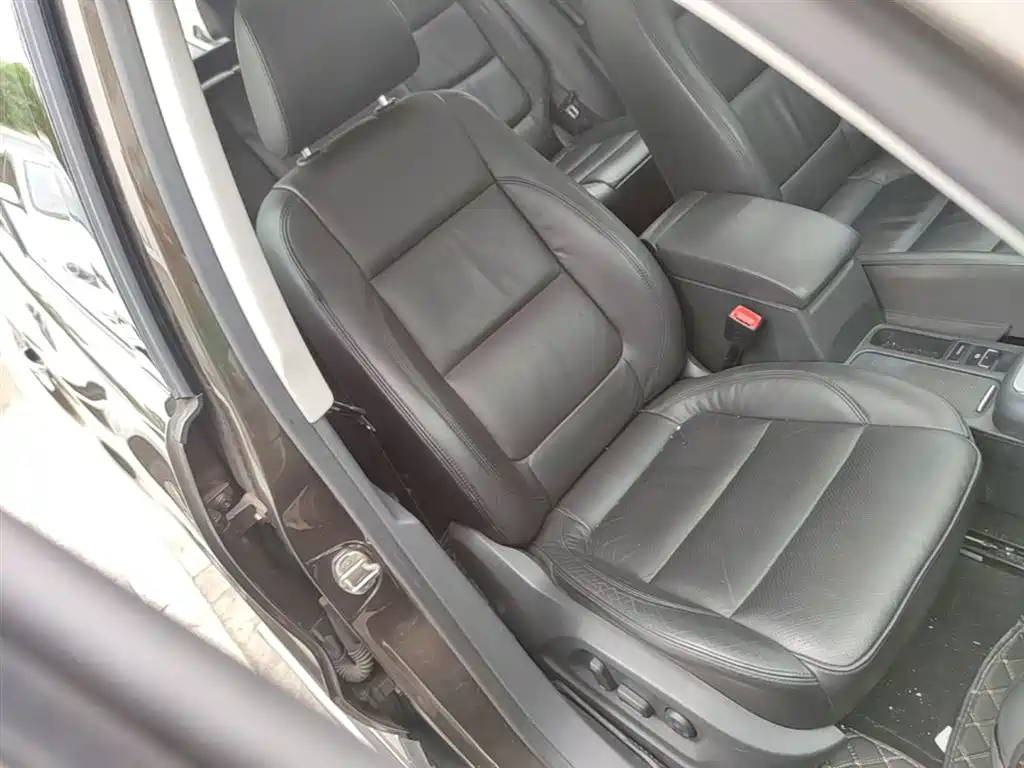 Volkswagen Tiguan 2015 — фото 25