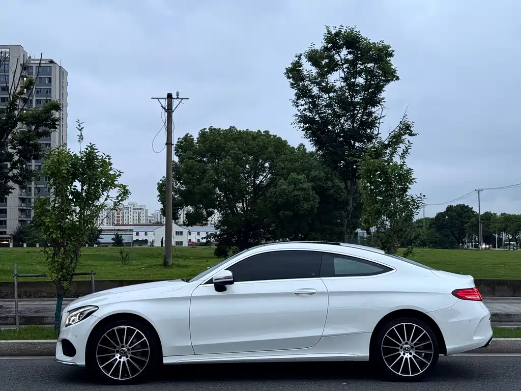 Mercedes-Benz C-Class 2017