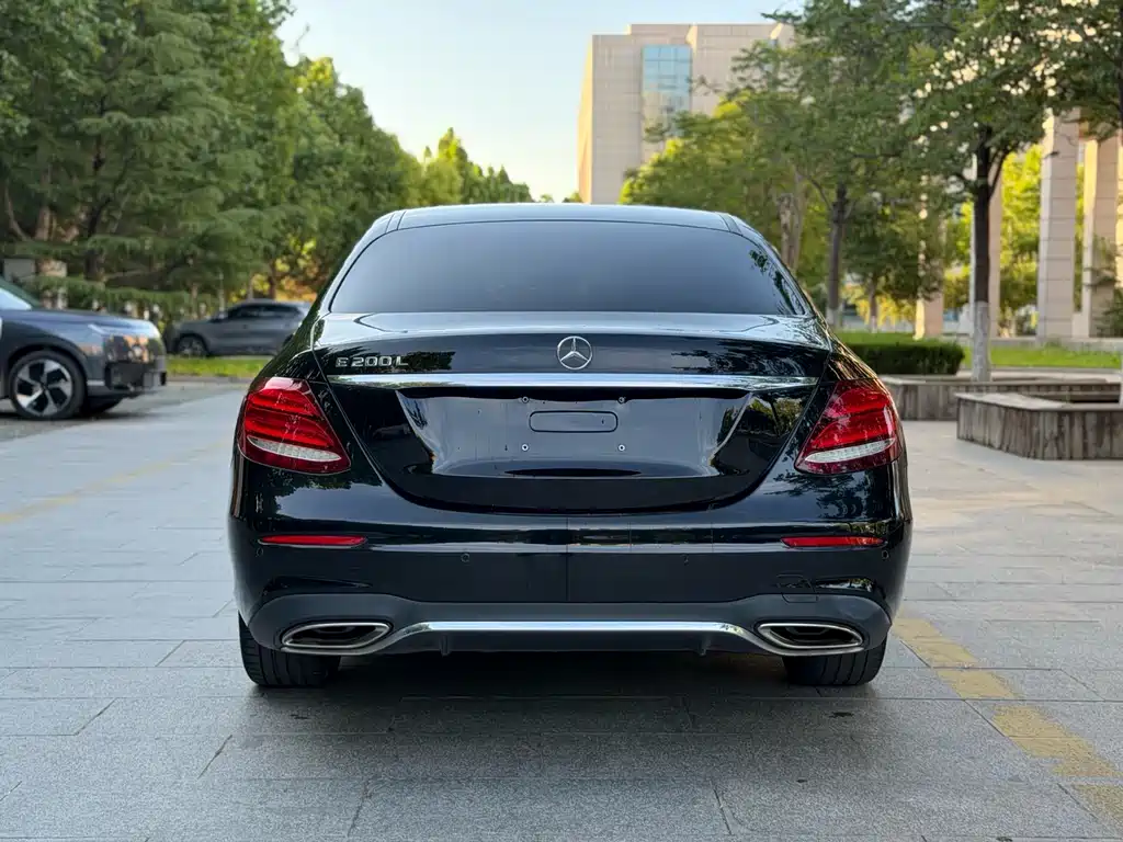 Mercedes-Benz E-Class 2018