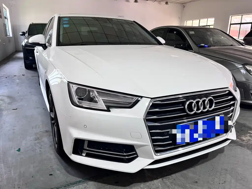 Audi A4L 2019