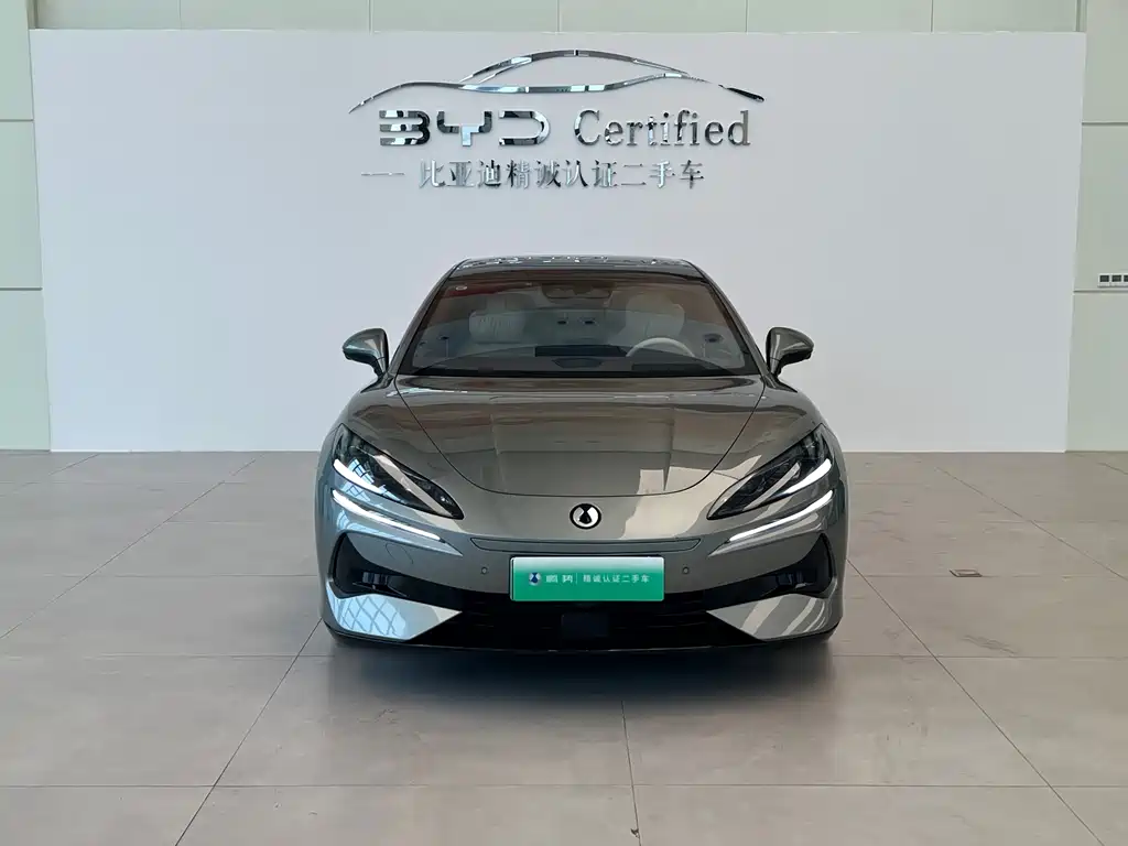 Denza Z9GT 2024