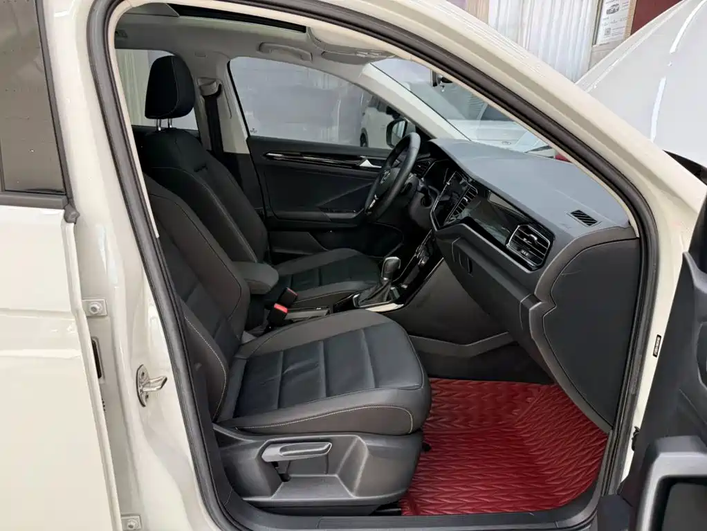 Volkswagen T-Roc 2022 — фото 21