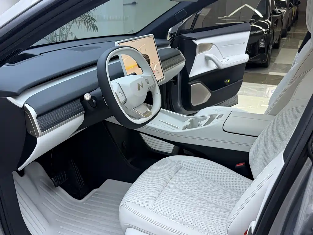 ONVO L60 2025