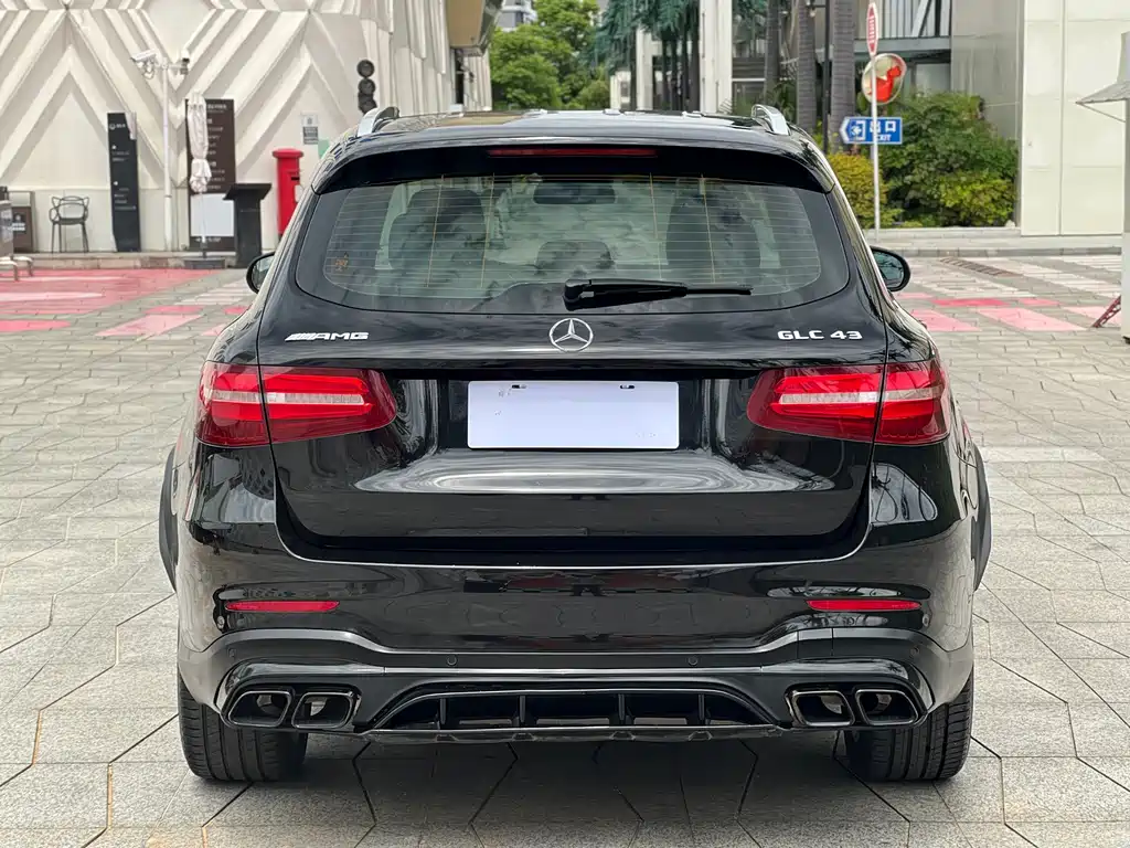 Mercedes-Benz GLC AMG 2018 — фото 5