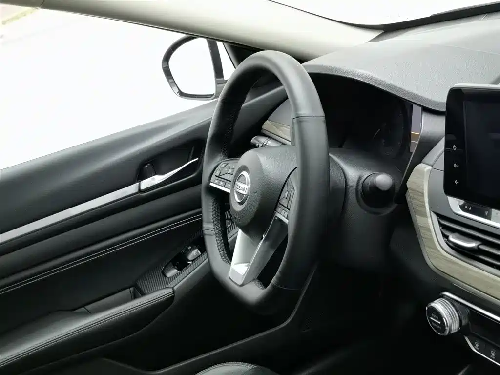 Nissan Teana 2021 — фото 22