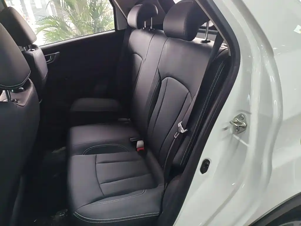 Geely Vision X3 2020 — фото 17