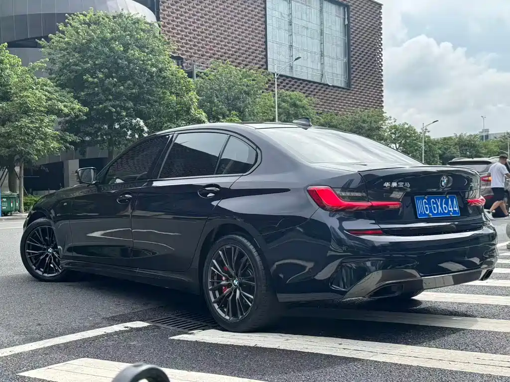 BMW 3 Series 2020