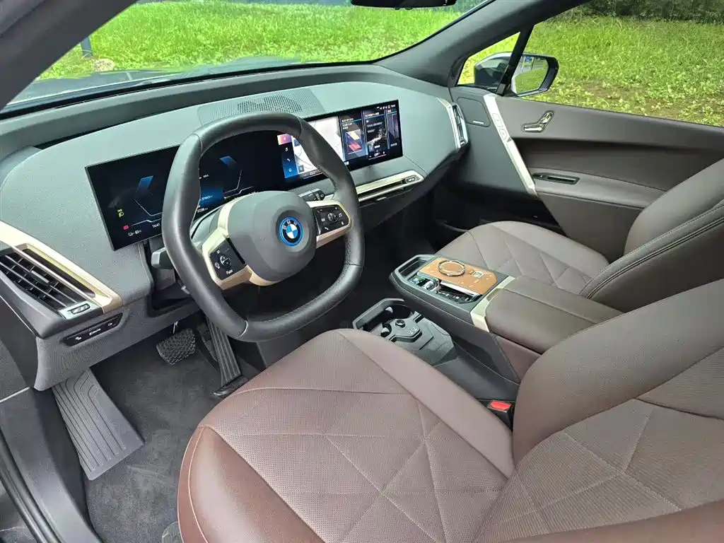BMW iX 2024