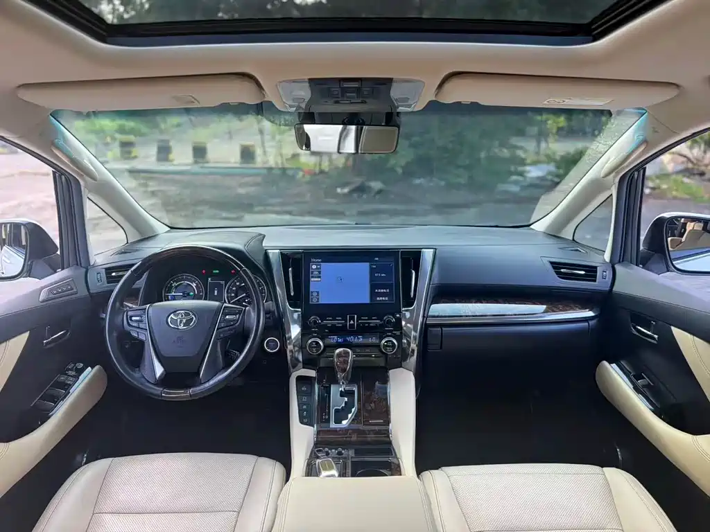 Toyota Alphard 2021 — фото 5