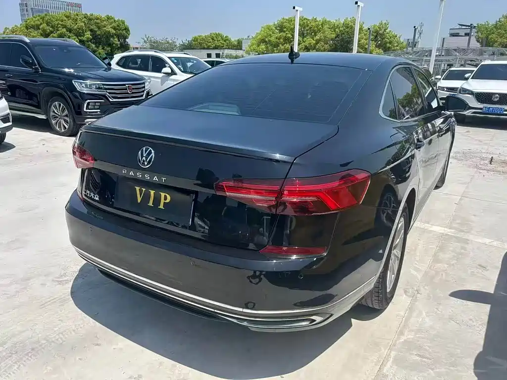Volkswagen Passat 2021