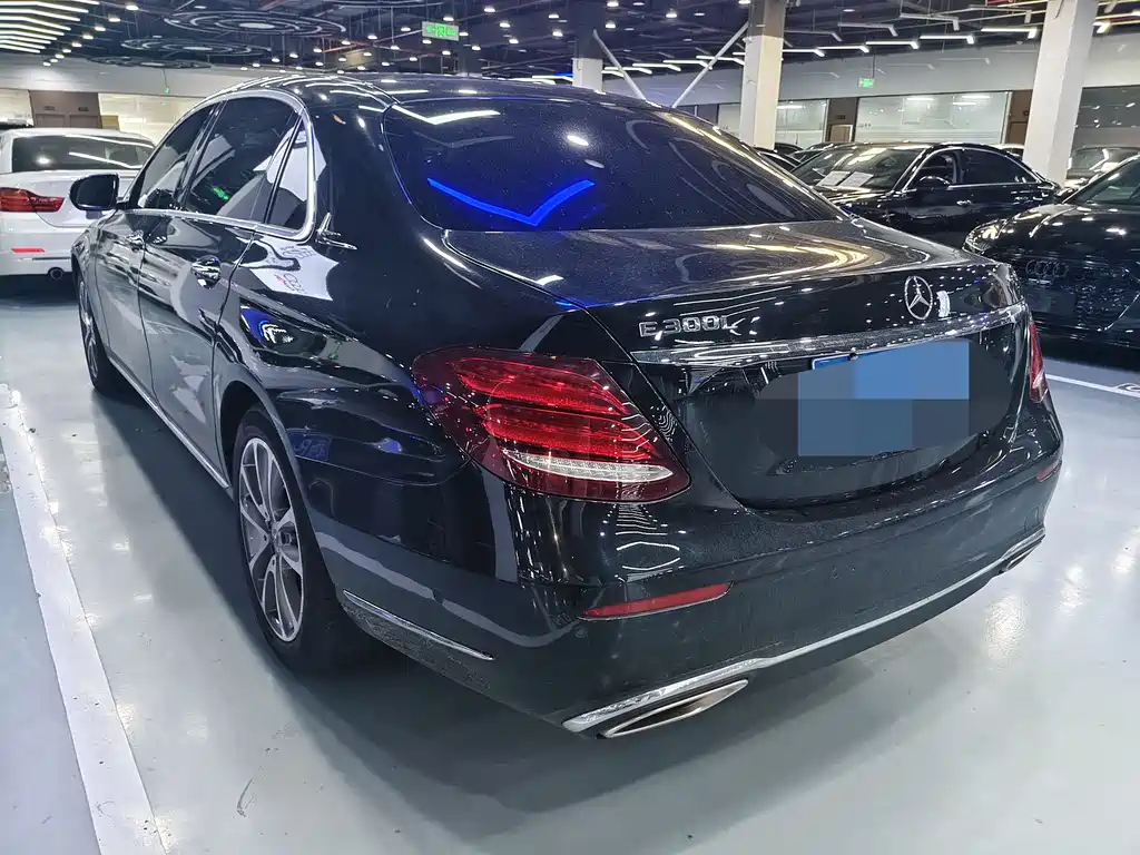 Mercedes-Benz E-Class 2020 — фото 13