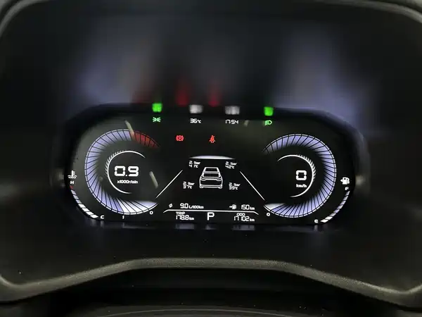 Geely Emgrand 2022