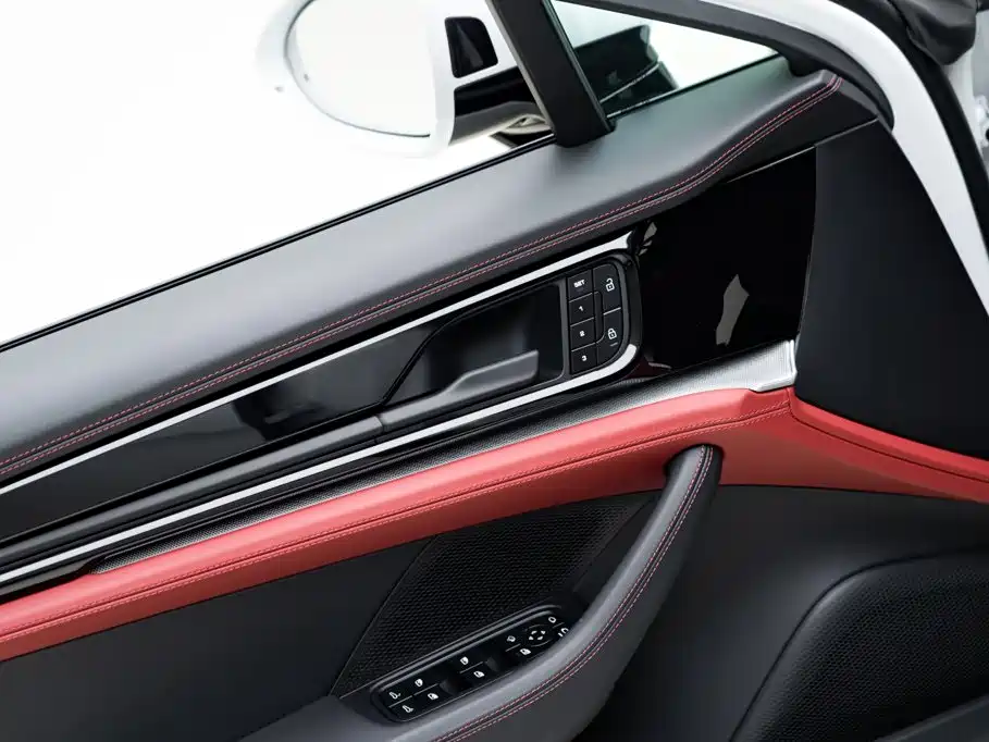 Porsche Panamera 2025 — фото 19