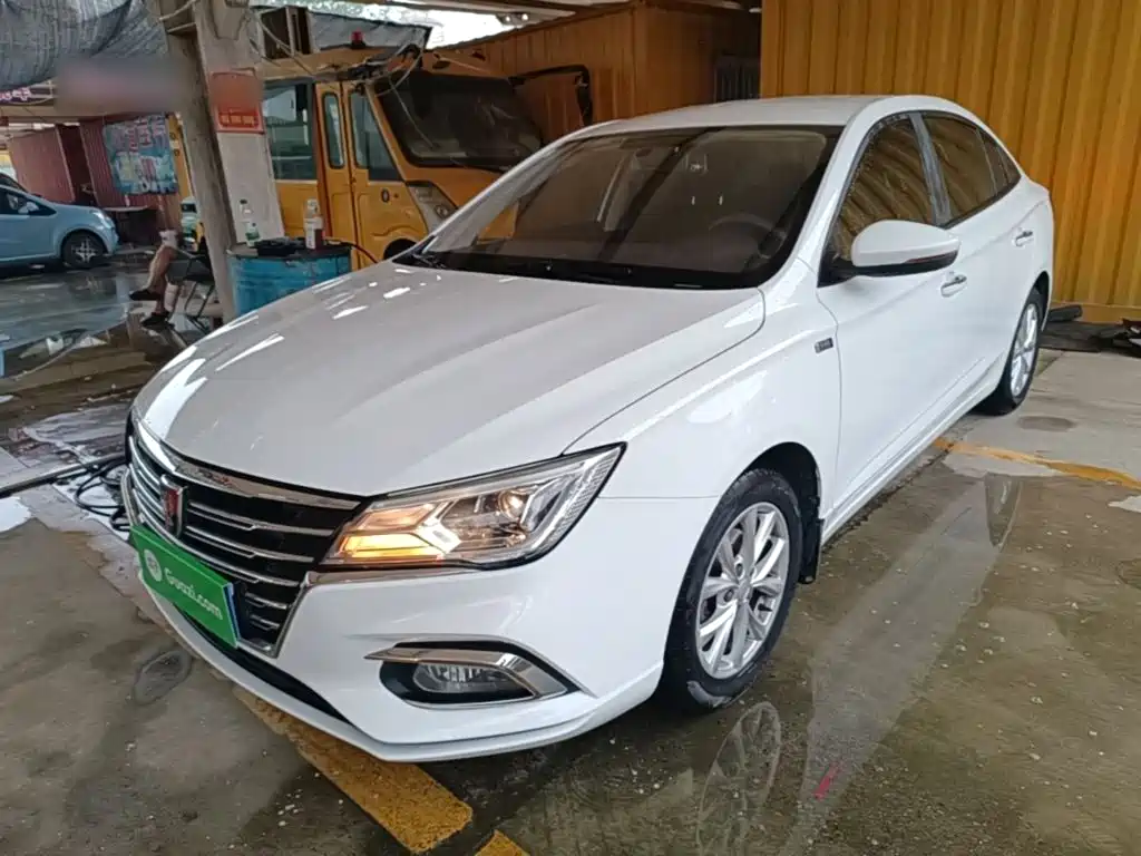 Roewe i5 2019