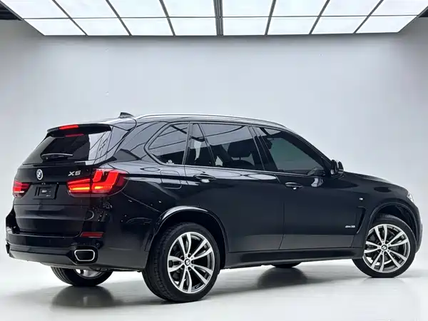 BMW X5 2019