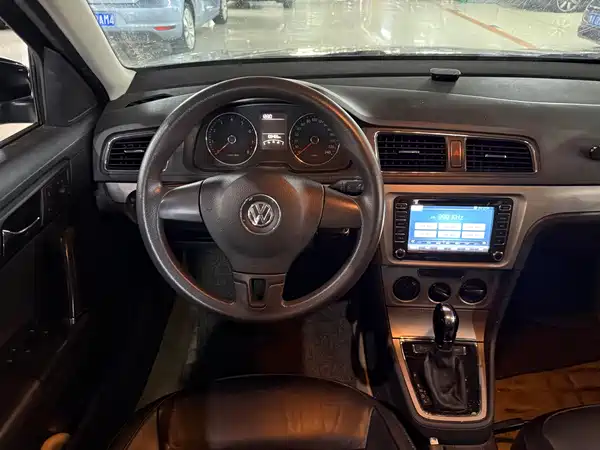 Volkswagen Lavida 2014
