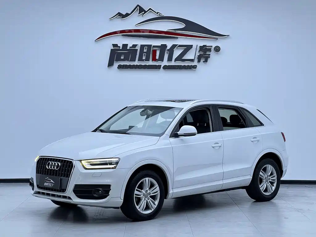 Audi Q3 2014 — фото 1