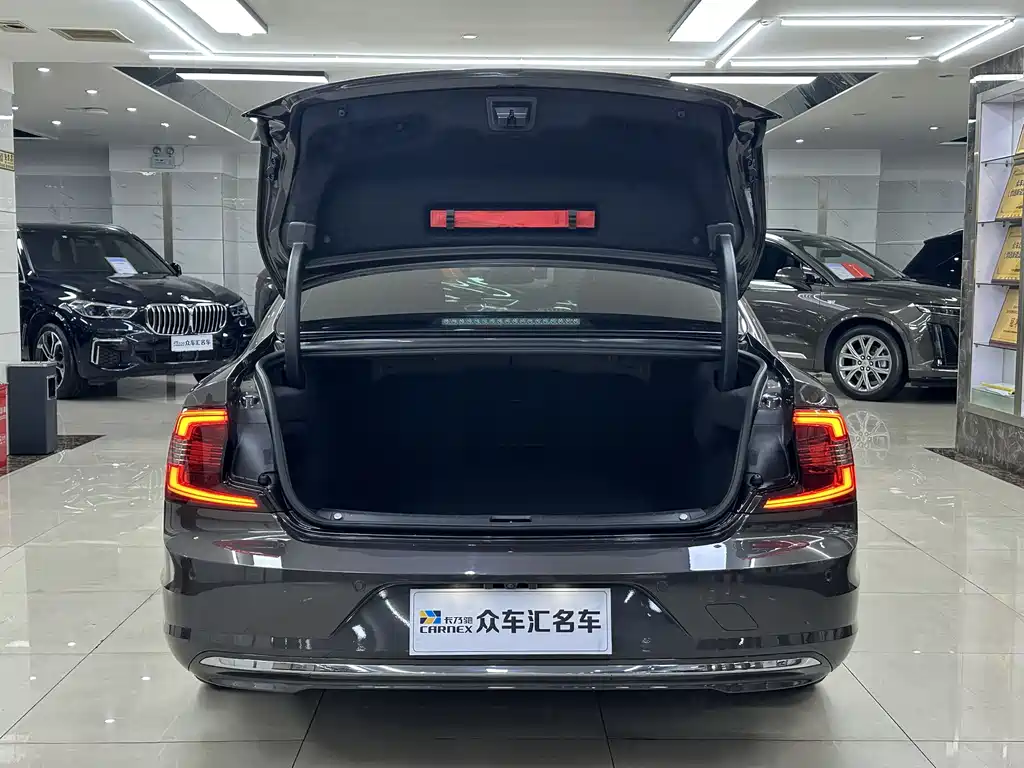 Volvo S90 2023 — фото 7