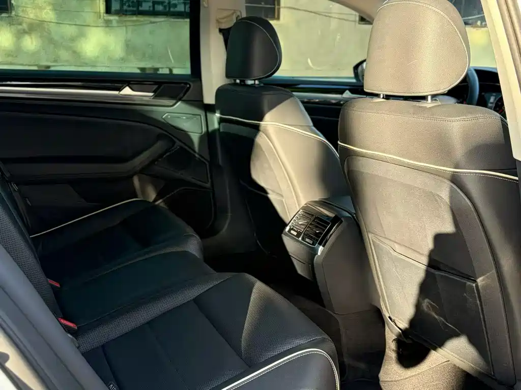 Volkswagen Phideon 2017