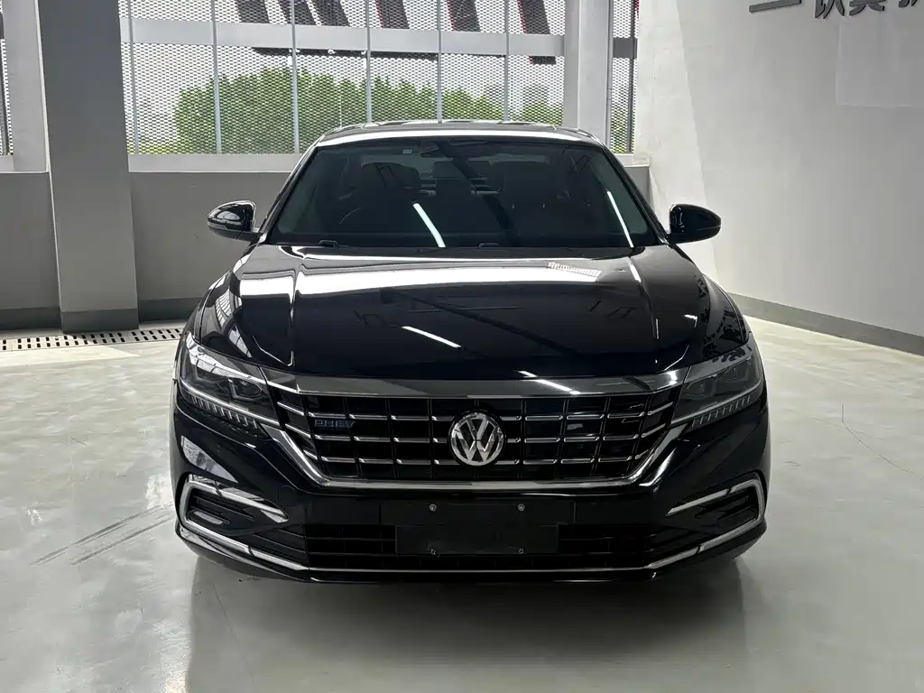 Volkswagen Passat New Energy 2020 — фото 2