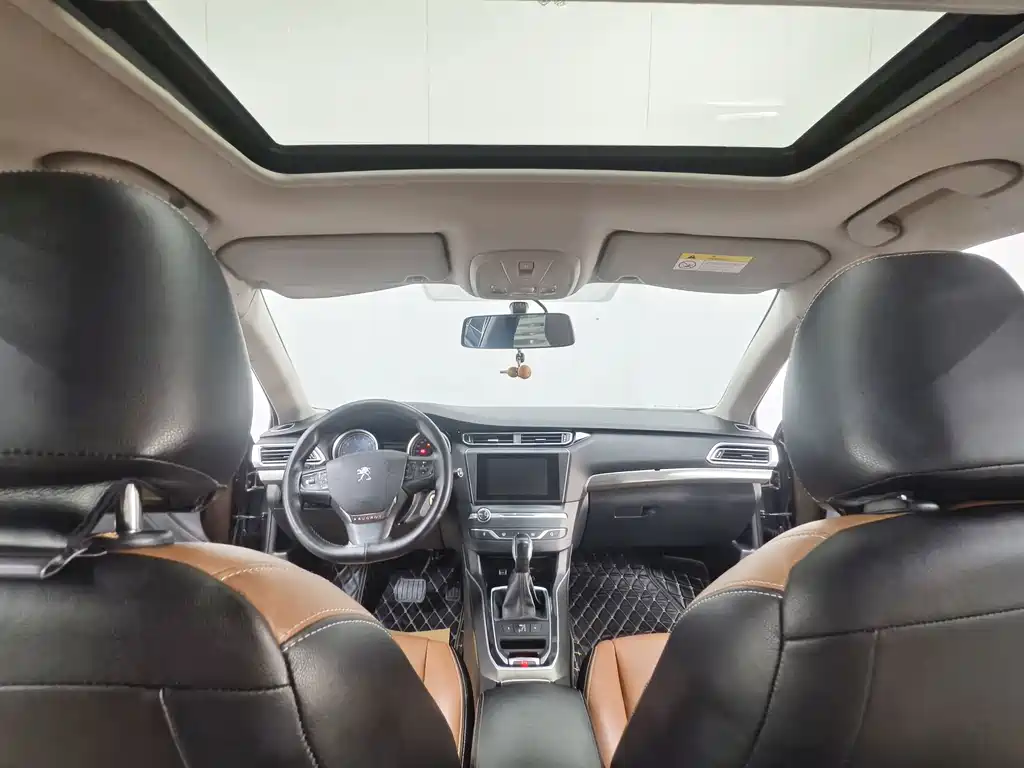 Peugeot 408 2015 — фото 10