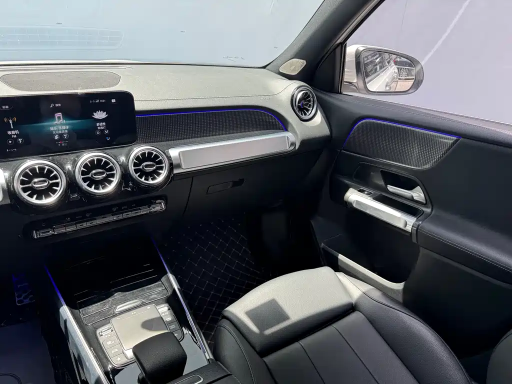 Mercedes-Benz GLB 2021 — фото 12