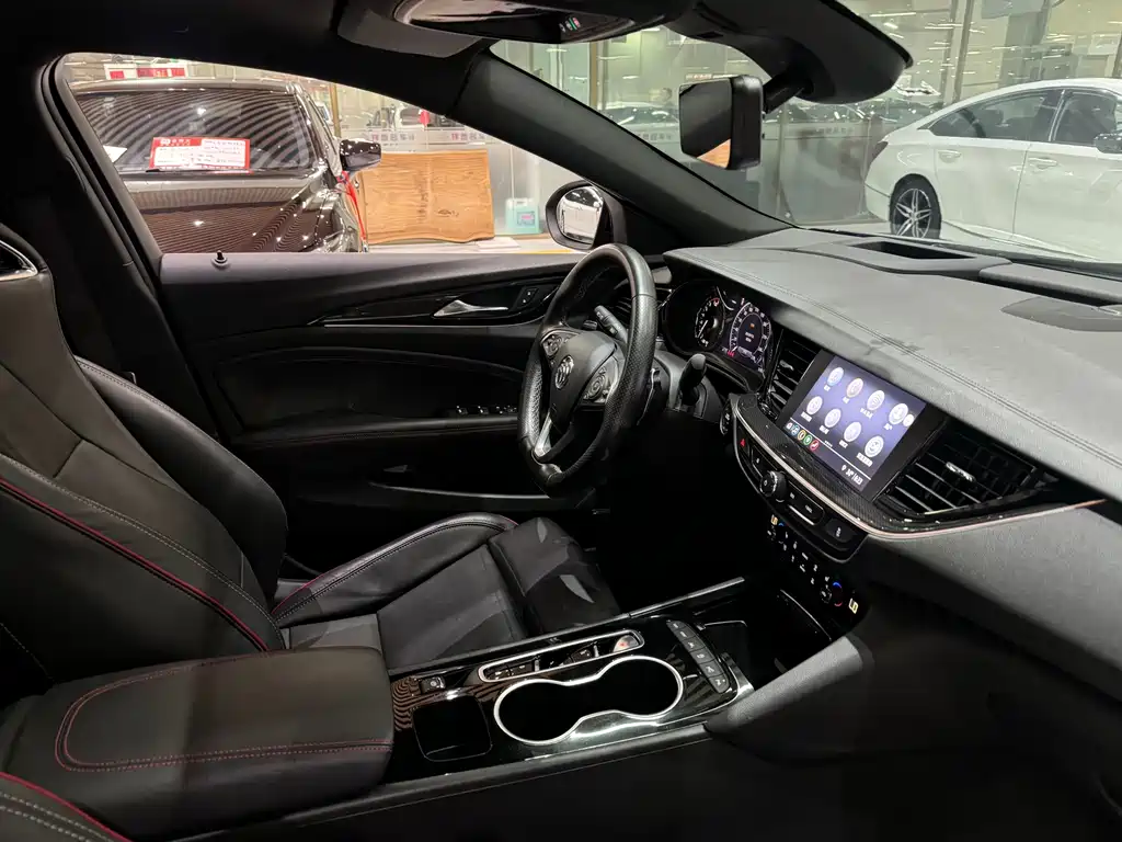 Buick Regal 2021 — фото 10
