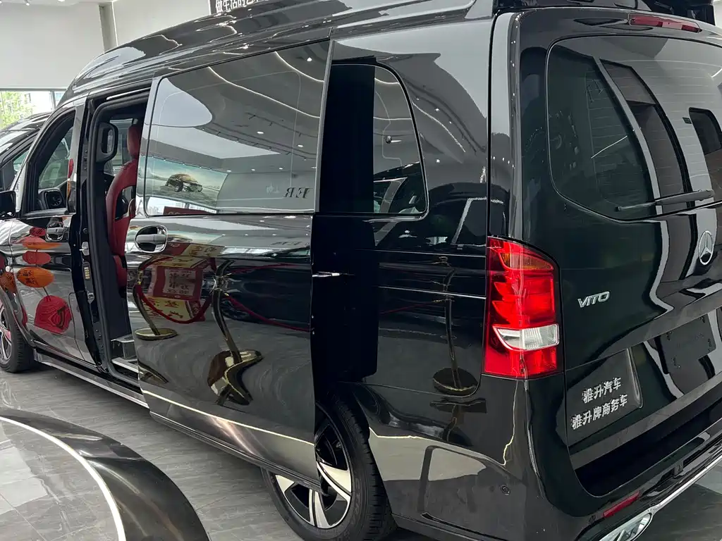 Mercedes-Benz Vito — фото 21