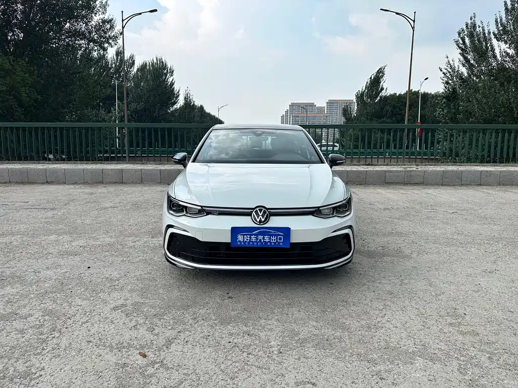 Volkswagen Golf 2022
