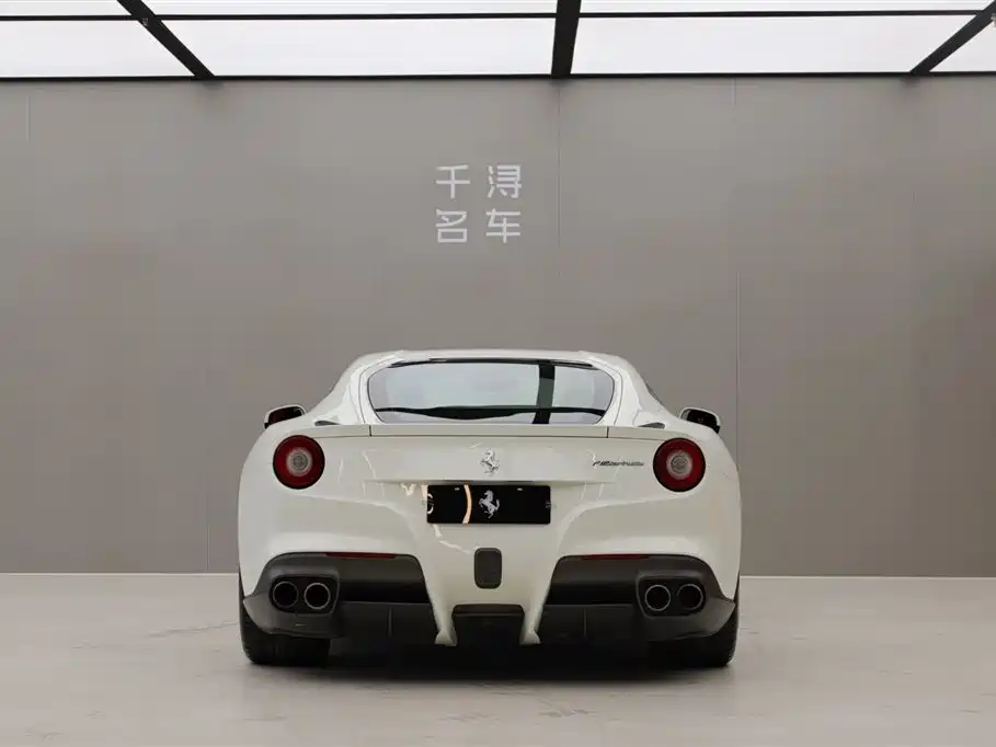 Ferrari F12berlinetta 2016 — фото 15