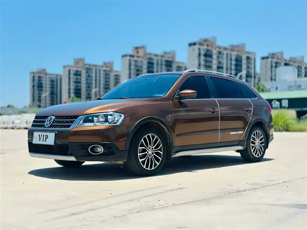 Volkswagen Cross Lavida 2014