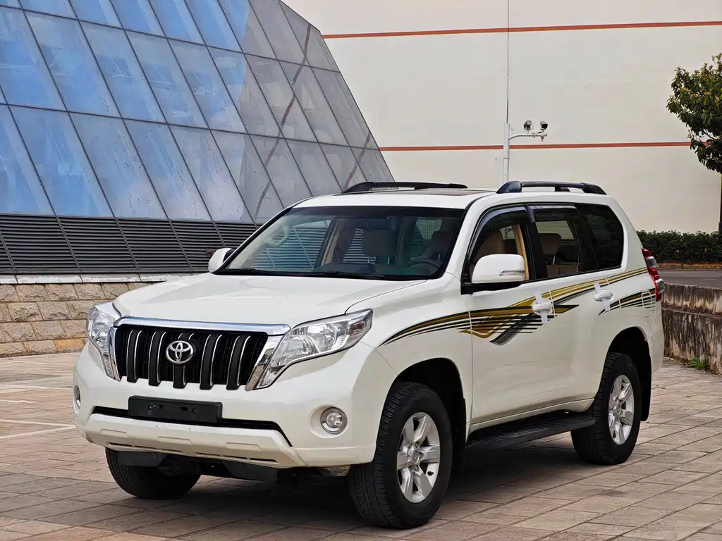 Toyota Prado 2014 — фото 1