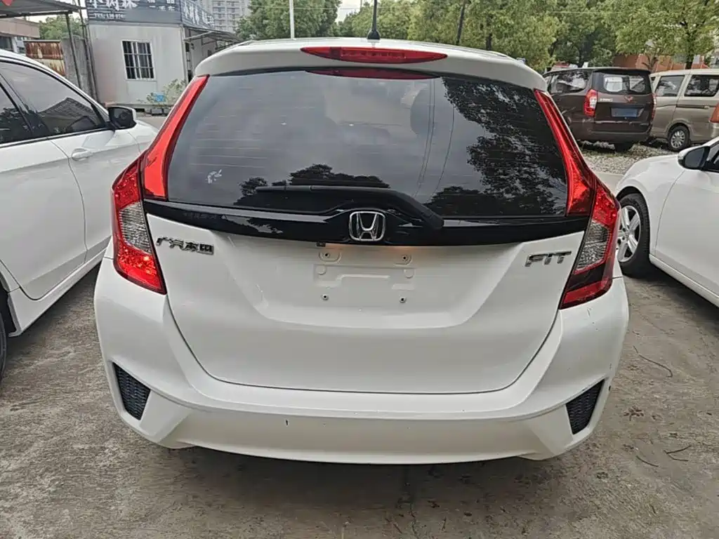 Honda Fit 2016 — фото 4