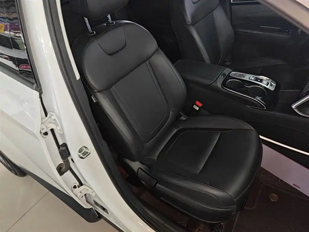 Hyundai Tucson 2023 — фото 25