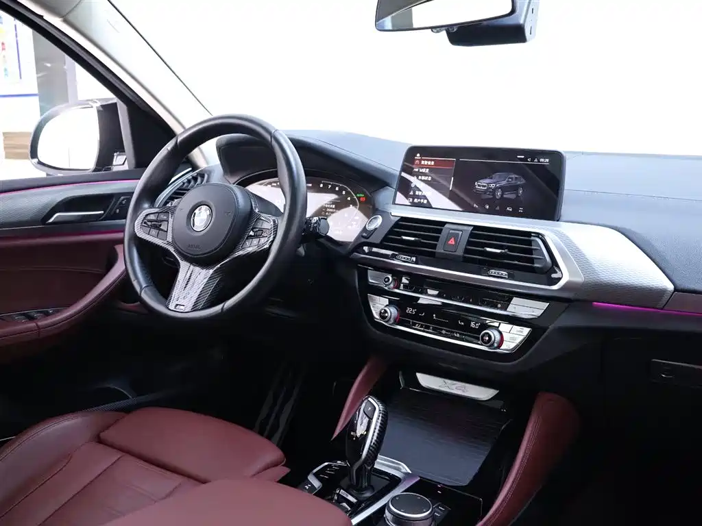 BMW X4 2021 — фото 14