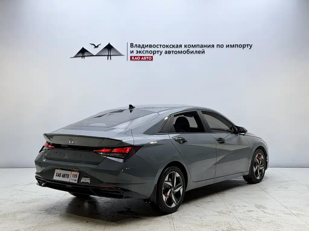 Hyundai Elantra 2023