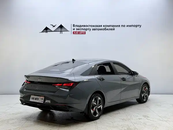 Hyundai Elantra 2023