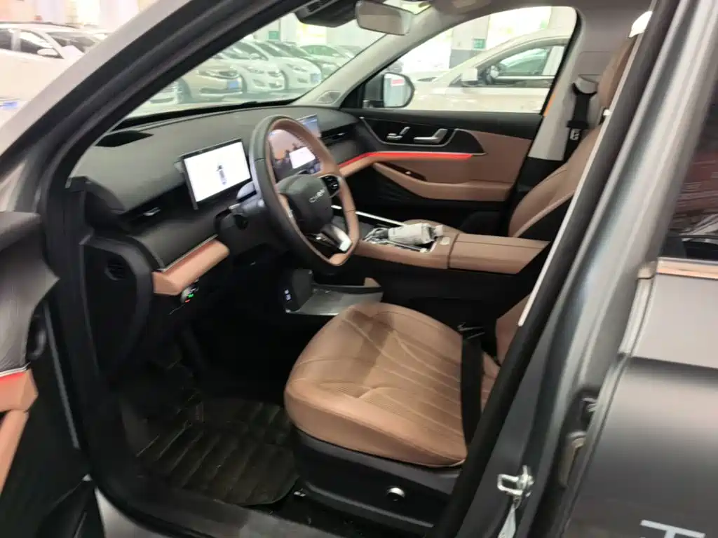 Chery Tiggo 8L 2024 — фото 11