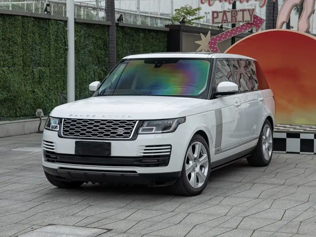 Land Rover Range Rover 2020 — фото 1