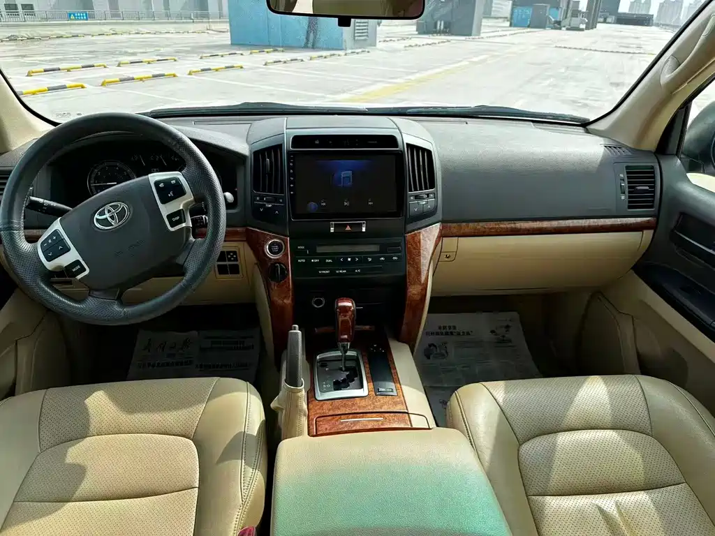 Toyota Land Cruiser 2016