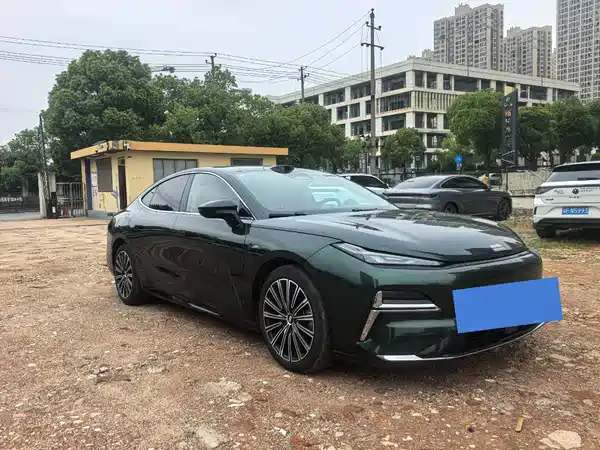 Geely Galaxy Starshine 8 2025